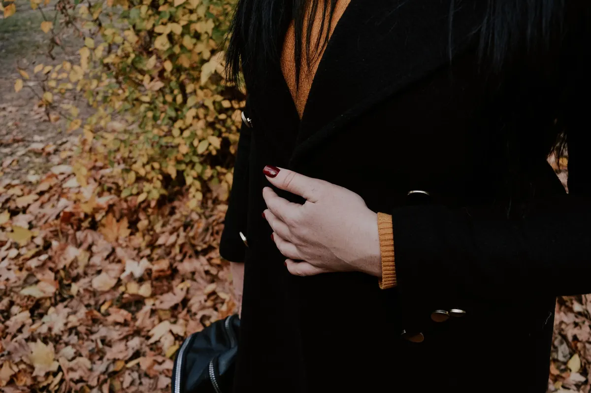 How to Layer Knit Tops for Fall: 7 Outfit Formulas That Work
